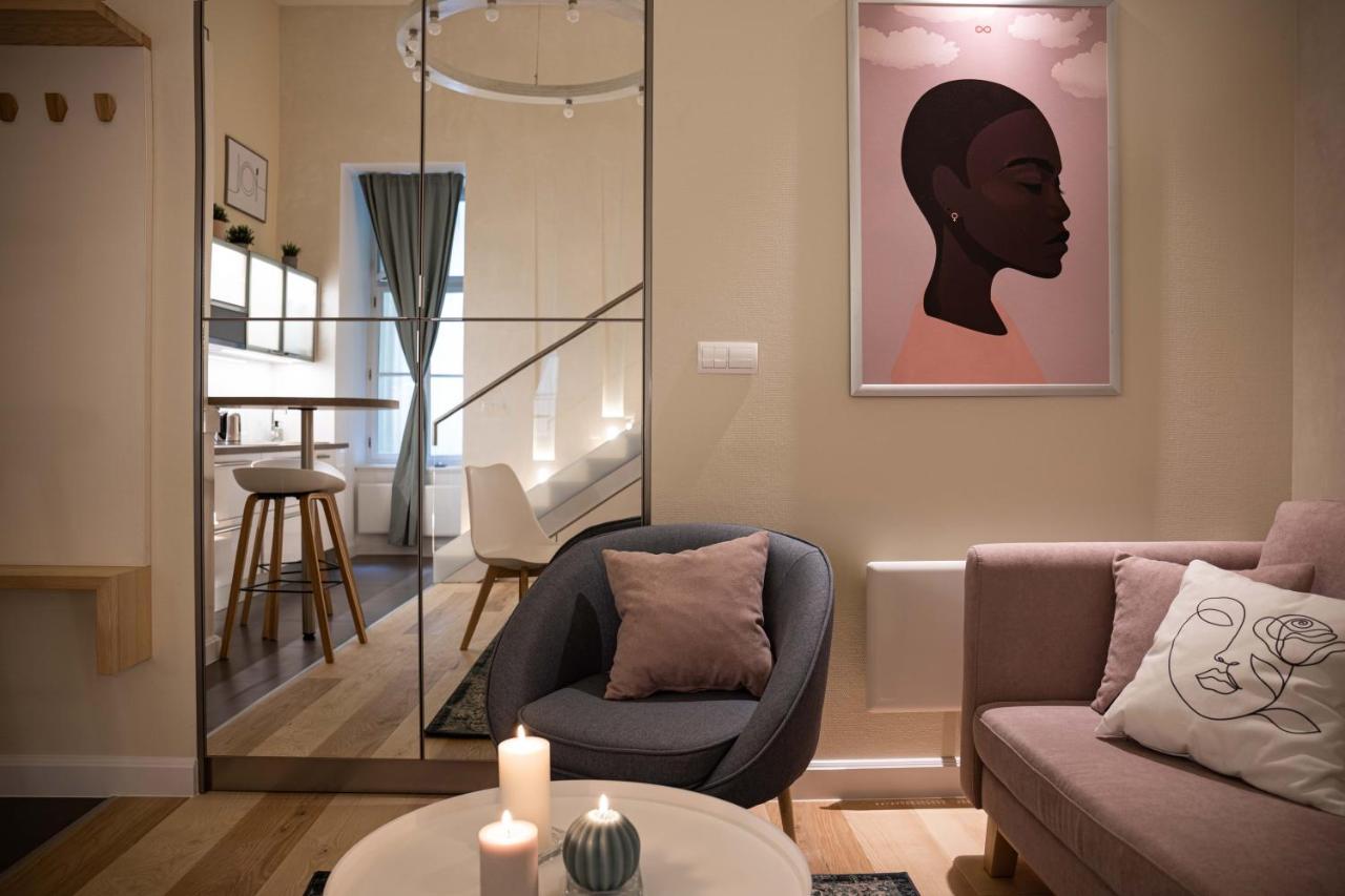 Ozone One Apartment บูดาเปสต์ ภายนอก รูปภาพ
