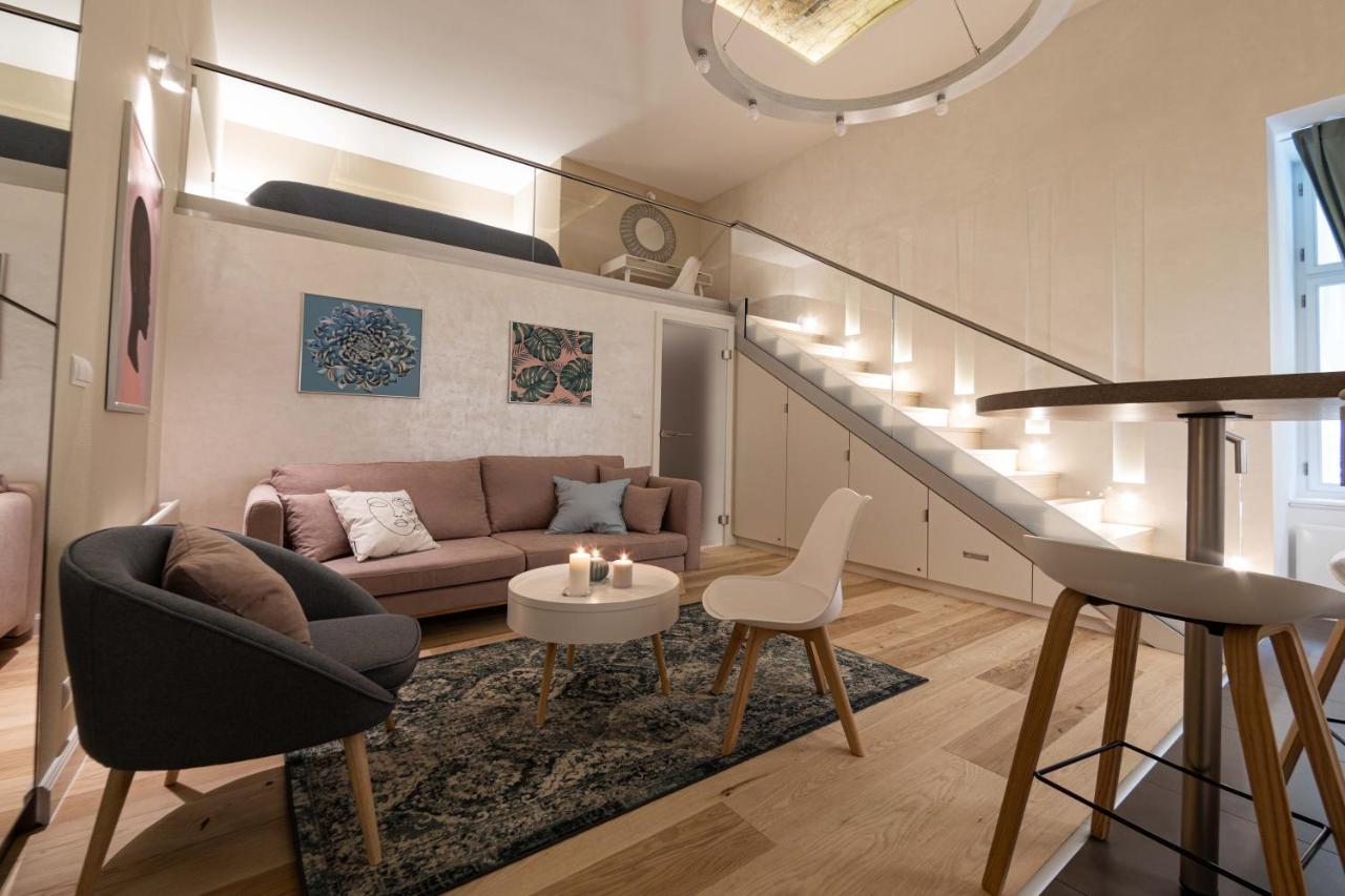 Ozone One Apartment บูดาเปสต์ ภายนอก รูปภาพ