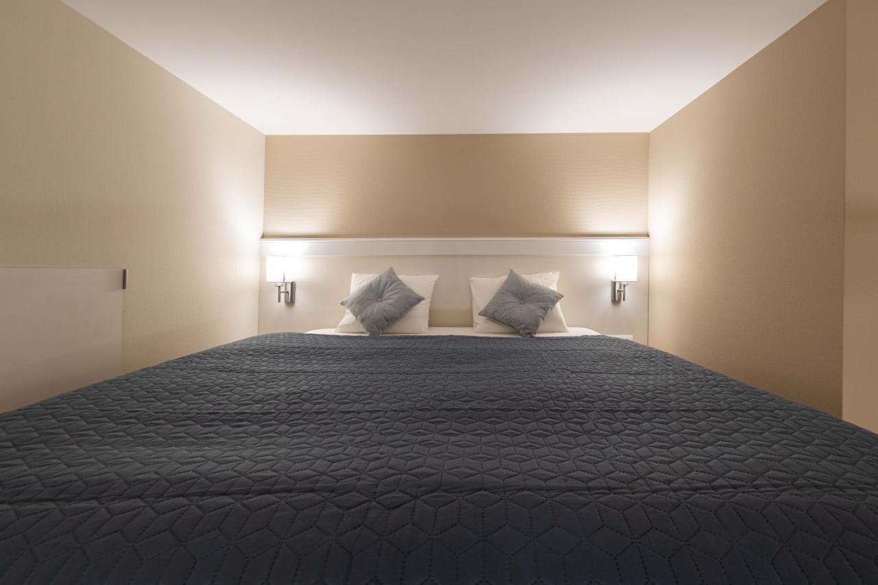 Ozone One Apartment บูดาเปสต์ ภายนอก รูปภาพ