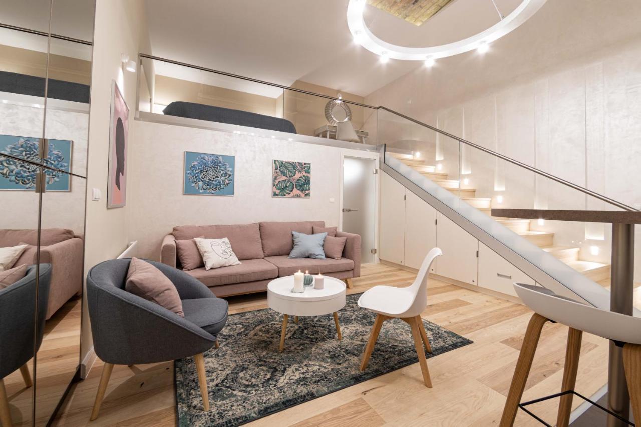 Ozone One Apartment บูดาเปสต์ ภายนอก รูปภาพ